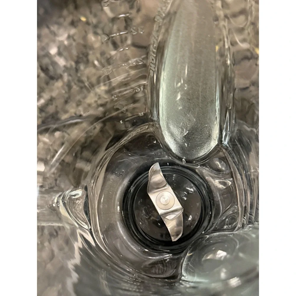 Hamilton Beach 10 Speed Glass Jar Blender Black Silver Model 50235 Ice Breaker